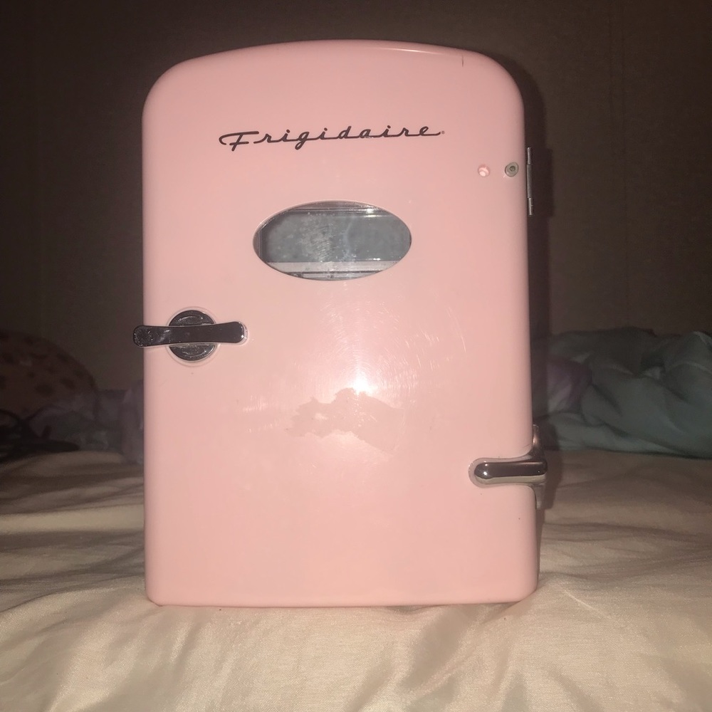 Mini fridge - Picture 14 of 14